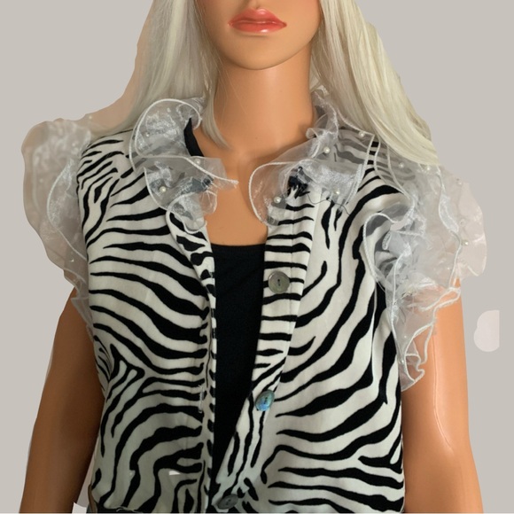 Zebra Print Ruffle Sleeve Blouse - Picture 10 of 16
